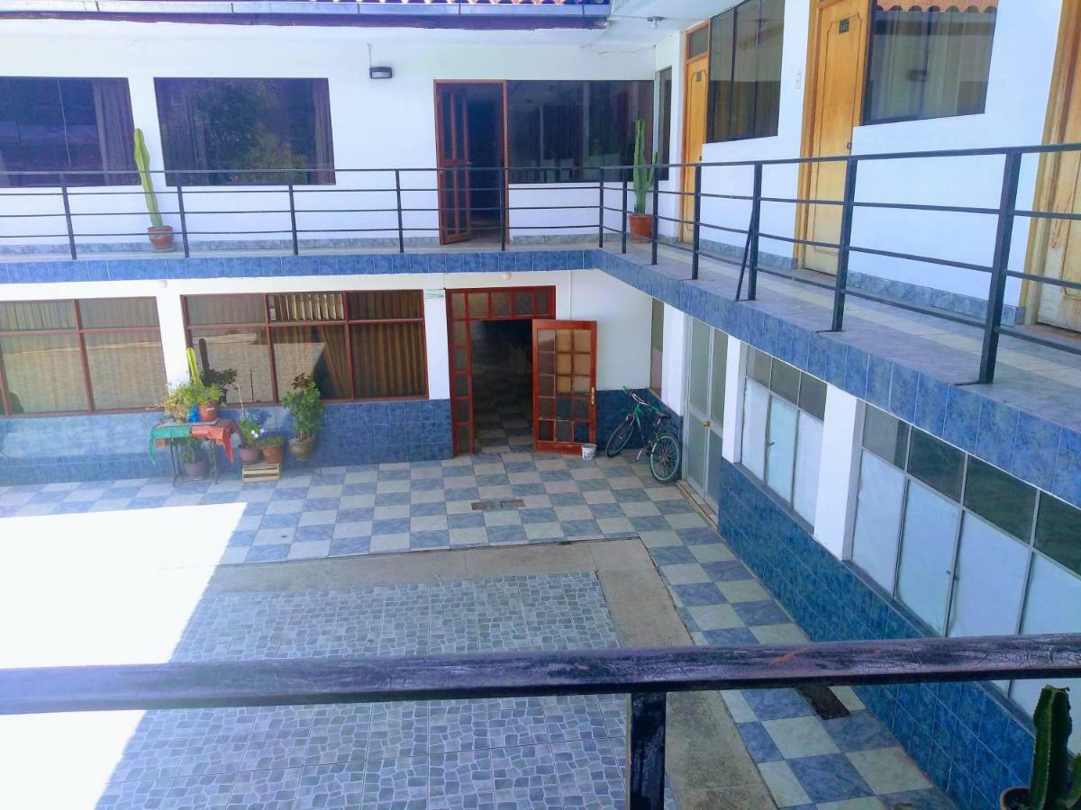 Casa Blanca Hospedaje Huamancaca Exterior photo